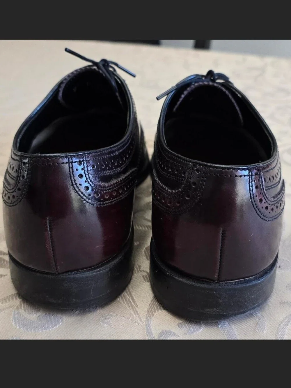 Men’s Vintage Florsheim Leather Lexington Wingtip Oxfords